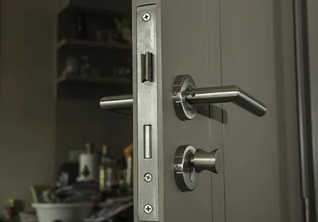 Neighborhood Locksmith Services Louisville, KY 502-667-4960 Neighborhood Locksmith Services Louisville, KY 502-667-4960